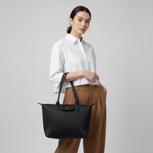 Classic Pleated Trapeze Carryall
