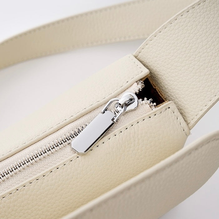 Compact Curve Crossbody